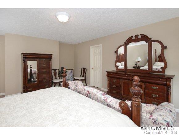 Alexander Crest - Residential