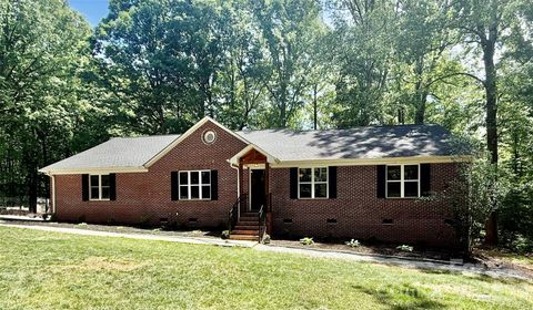 Photo of 636 Wilderness Trail, Denver, NC 28037 (MLS # 4375379)