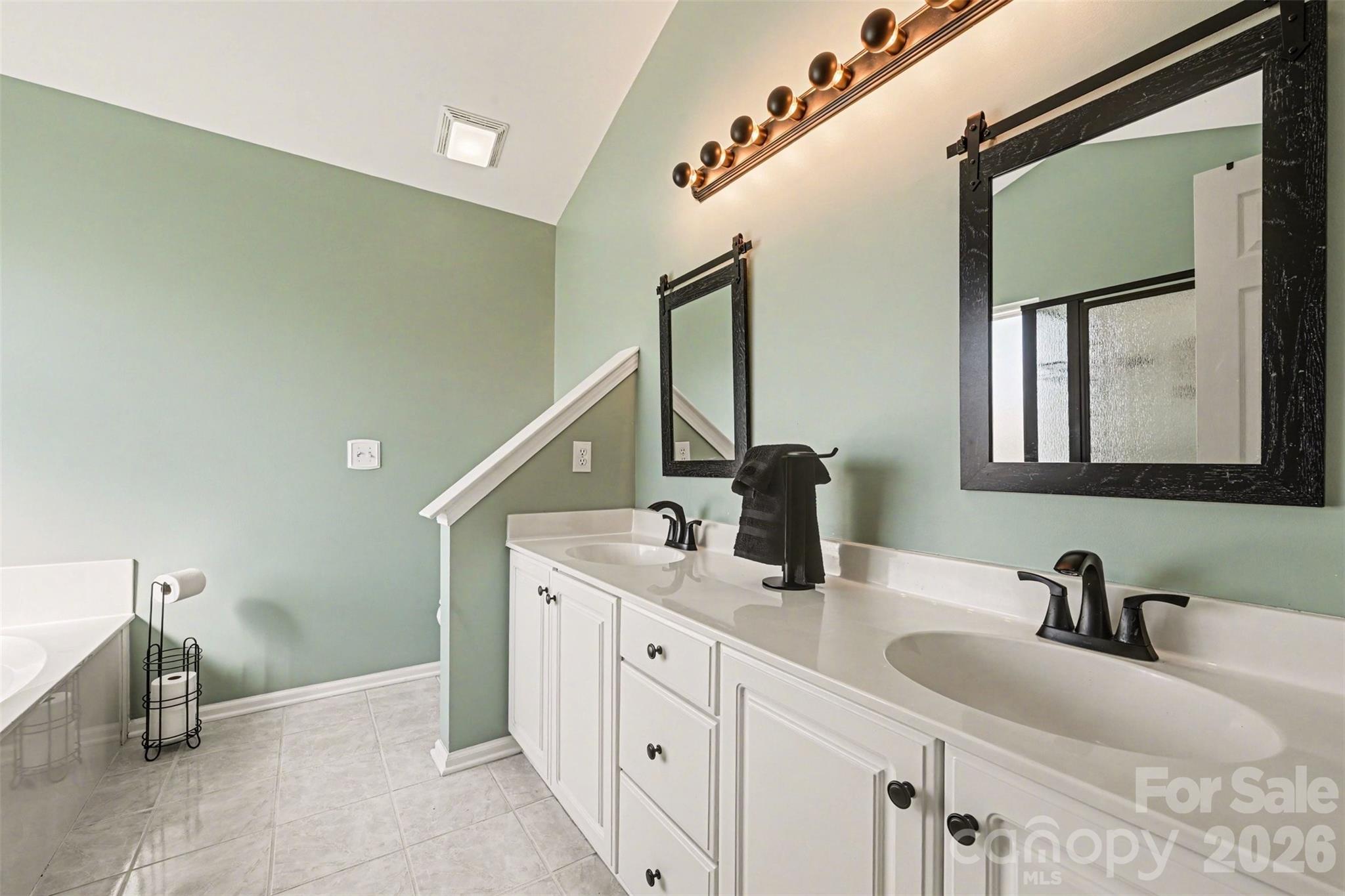 Gable Oaks - Residential