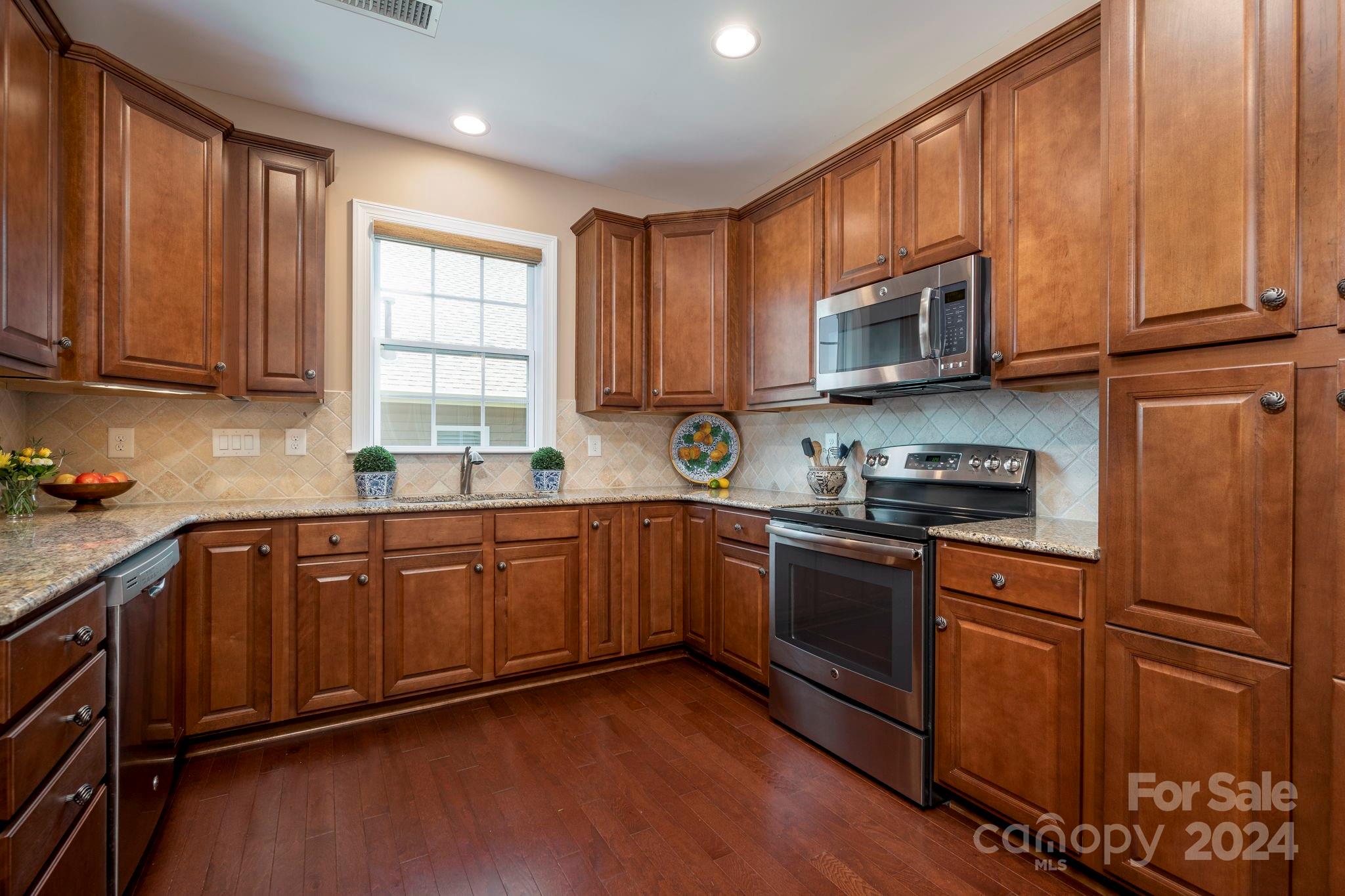 Baileys Glen - Residential