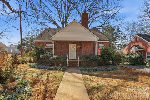 Photo of 3115 Mathis Drive, Charlotte, NC 28208 (MLS # 4342813)