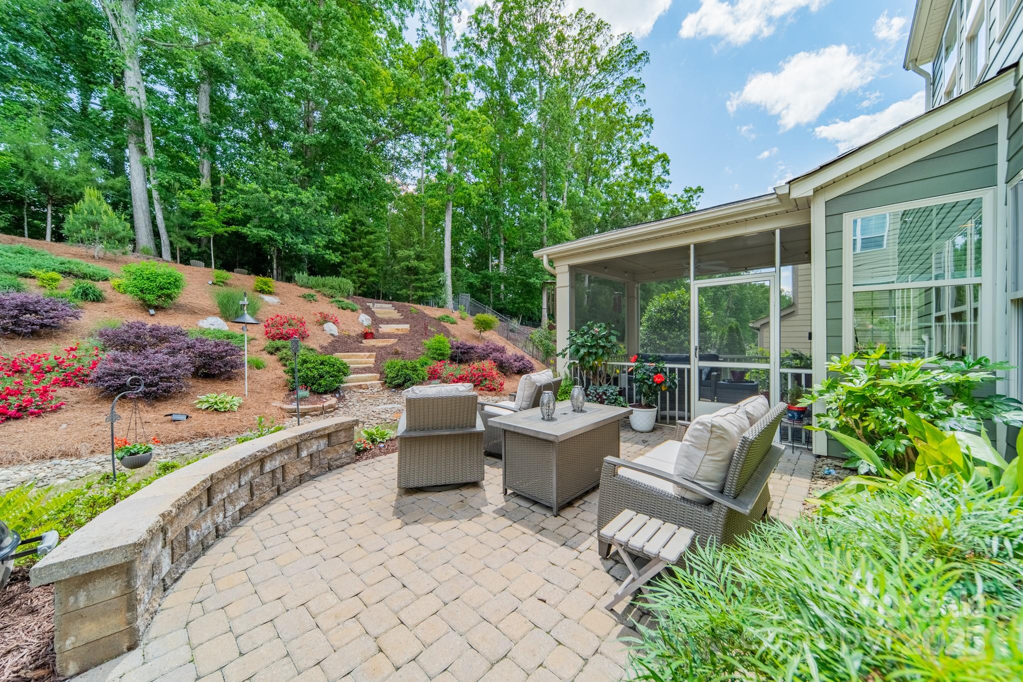 16507 Palisades Commons Drive