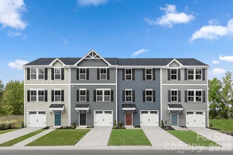 2040 Langer Street Charlotte NC 28214