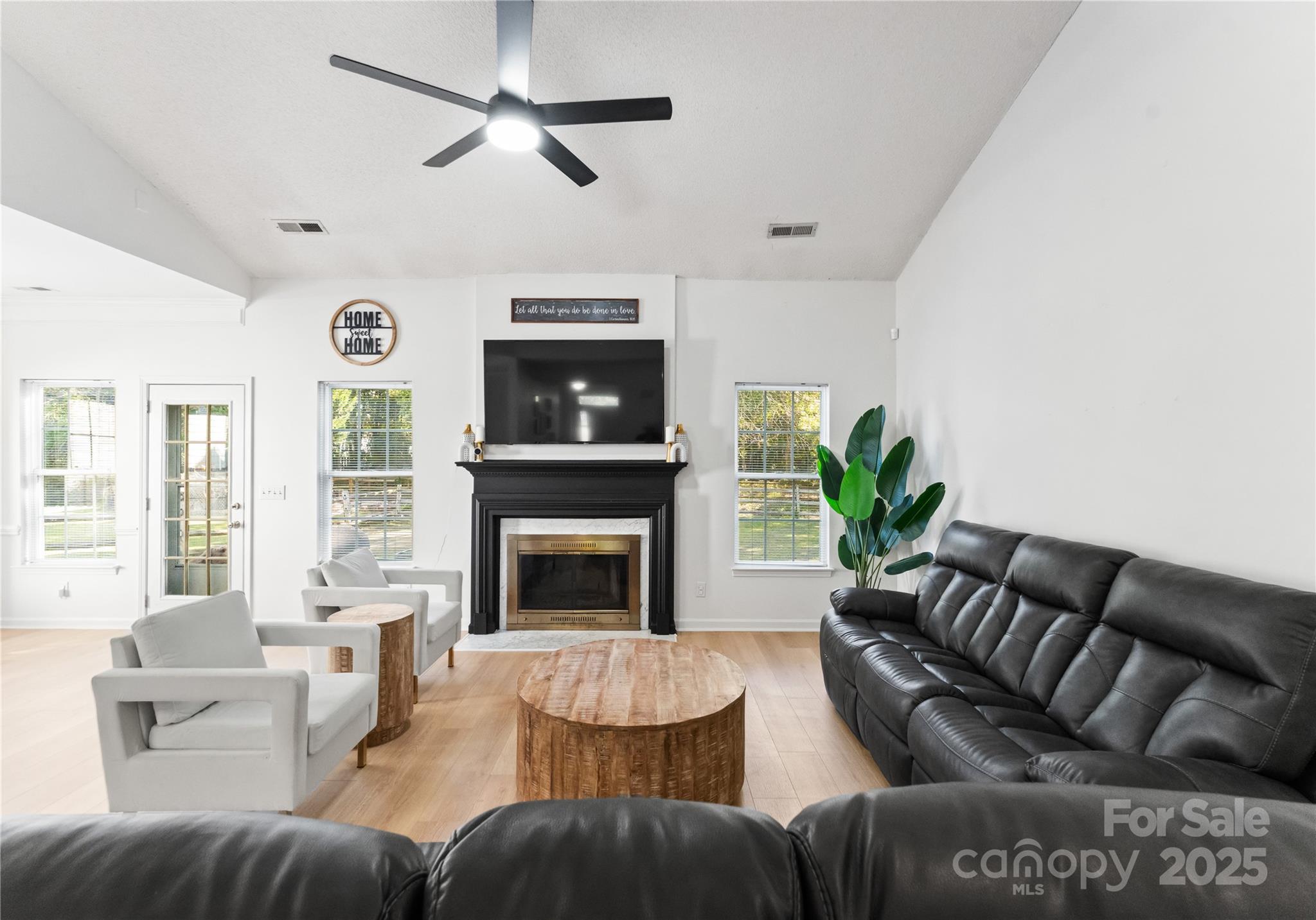 11403 Ridge Oak Drive