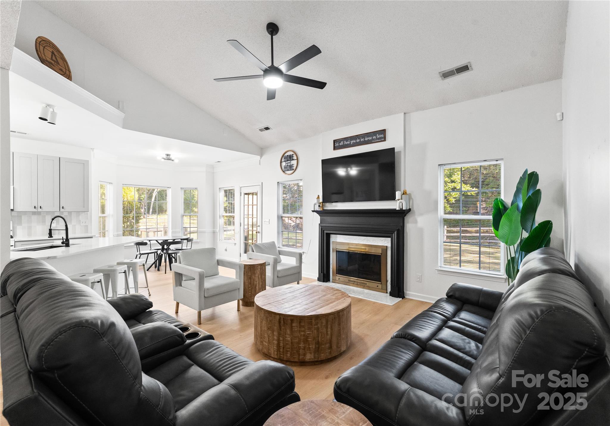 11403 Ridge Oak Drive