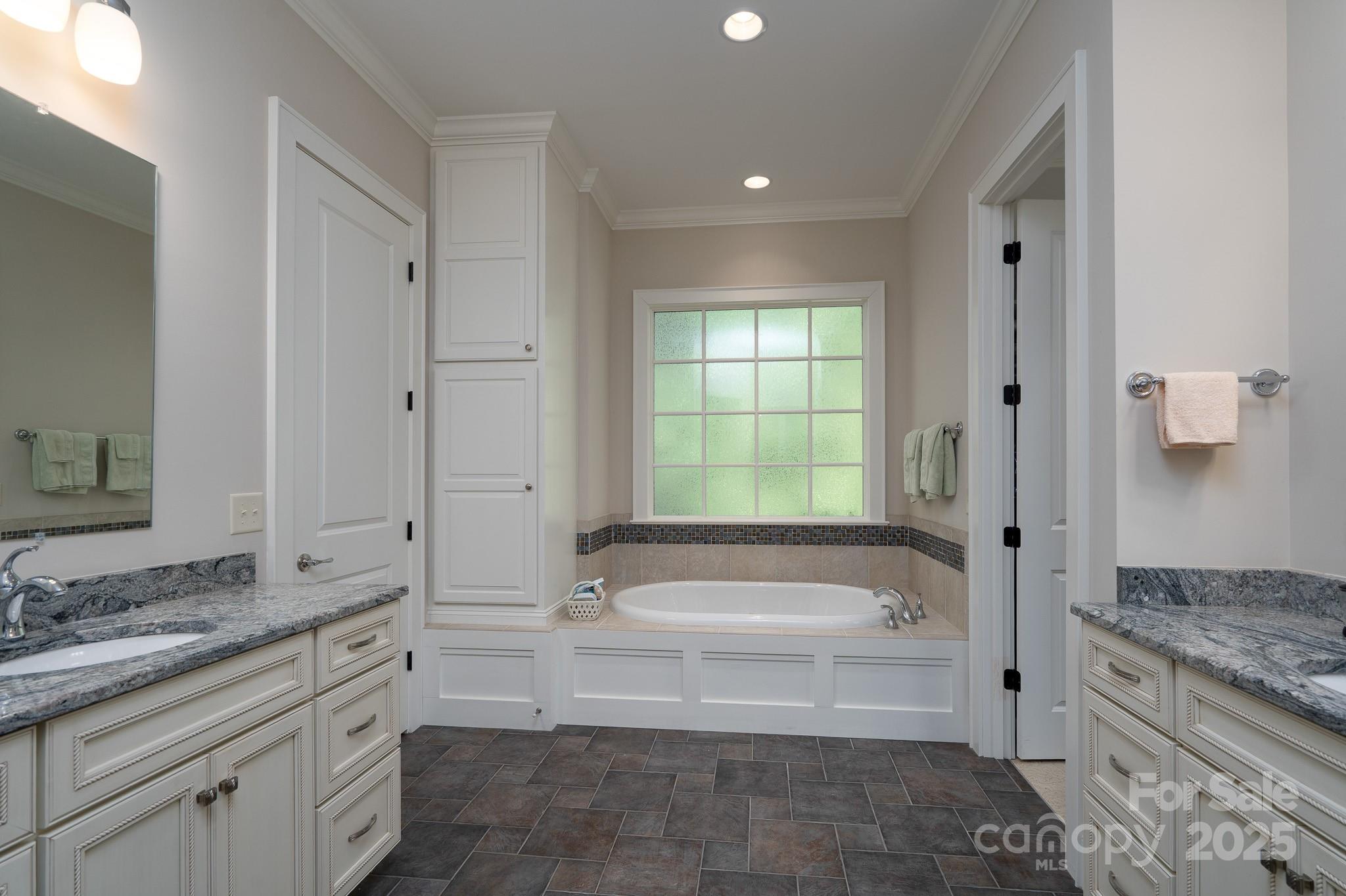 Uwharrie Point - Residential