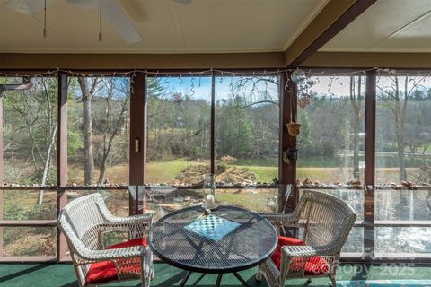 A home in Hendersonville