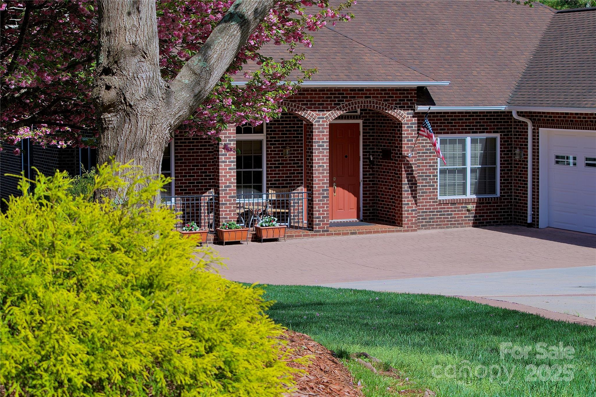 5342 Beacon Ridge Drive