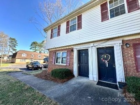 5812 Hunting Ridge Lane A Charlotte NC 28212