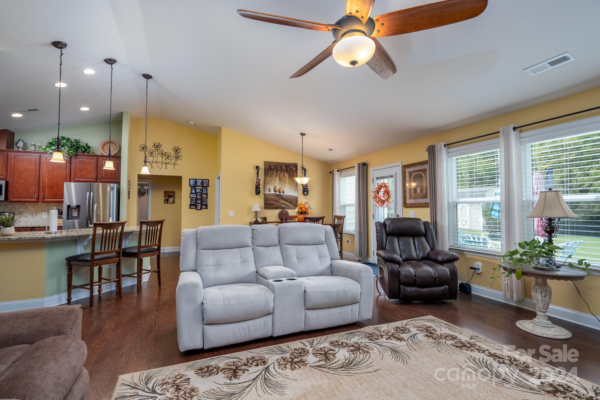 Pleasant Oaks - Residential