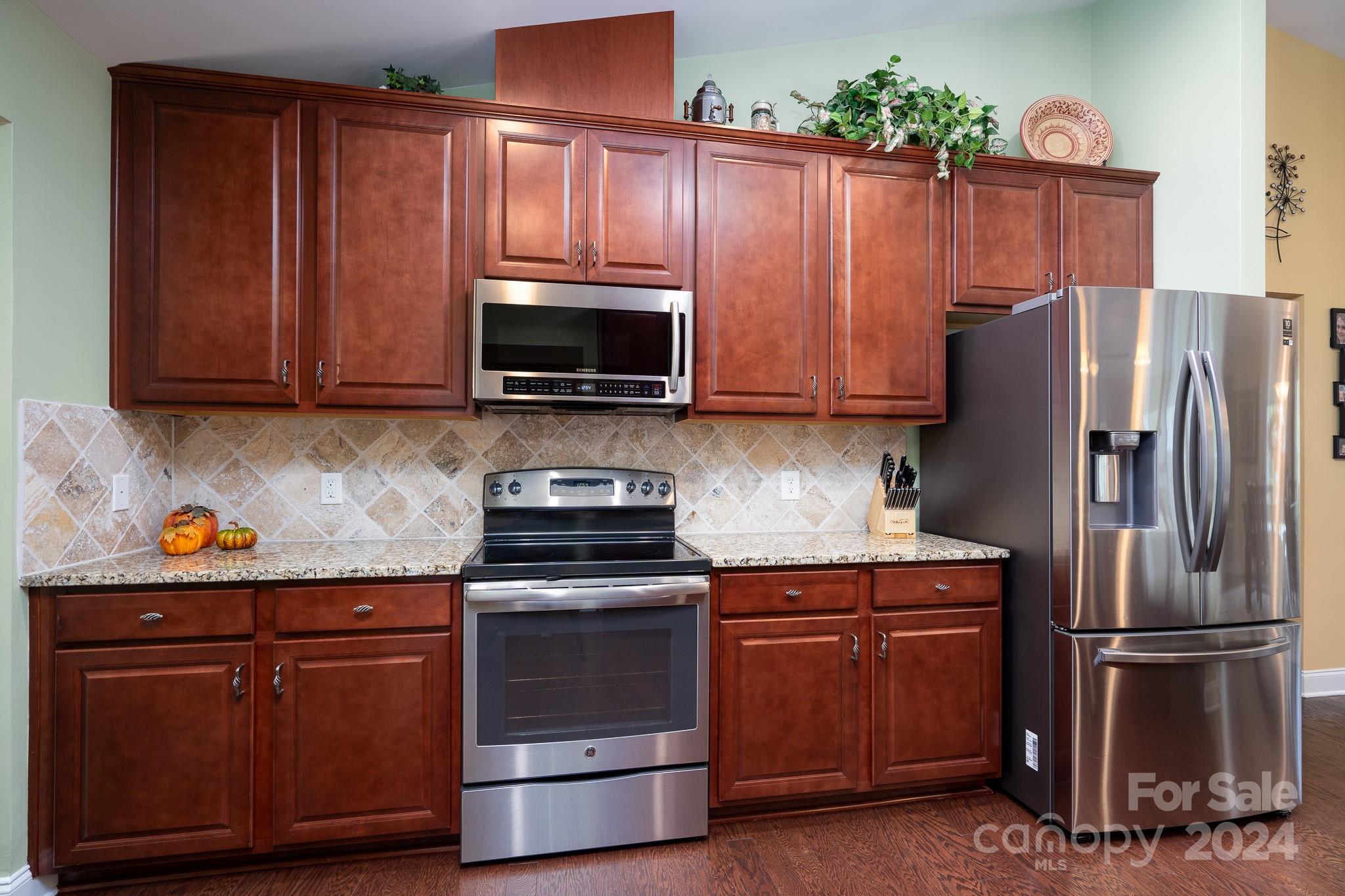 Pleasant Oaks - Residential