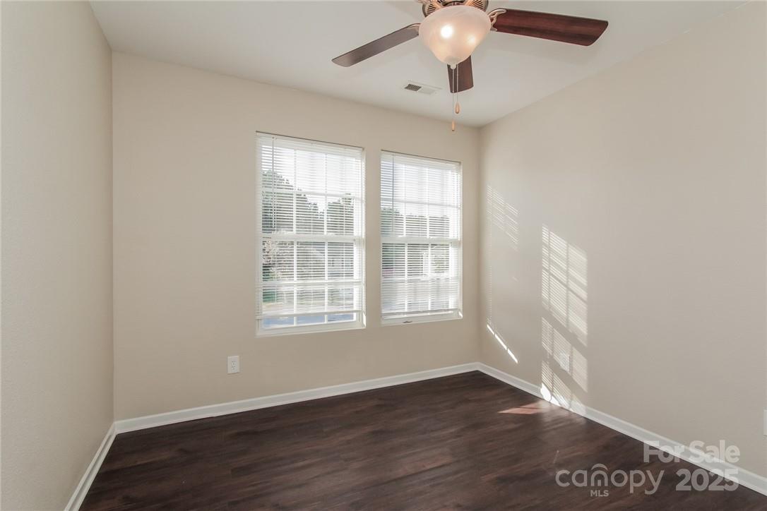 Oaks Of Broadway - Residential