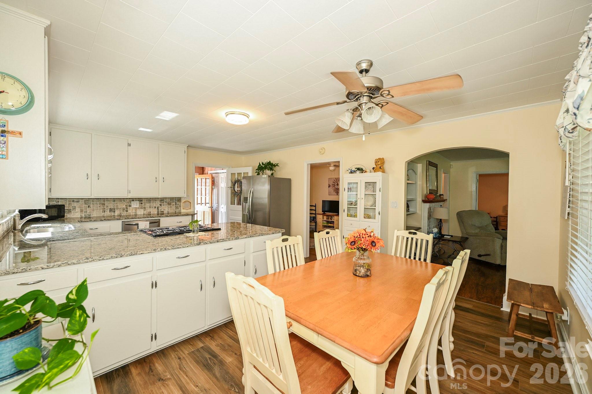 6920 Indian Trail Fairview Road