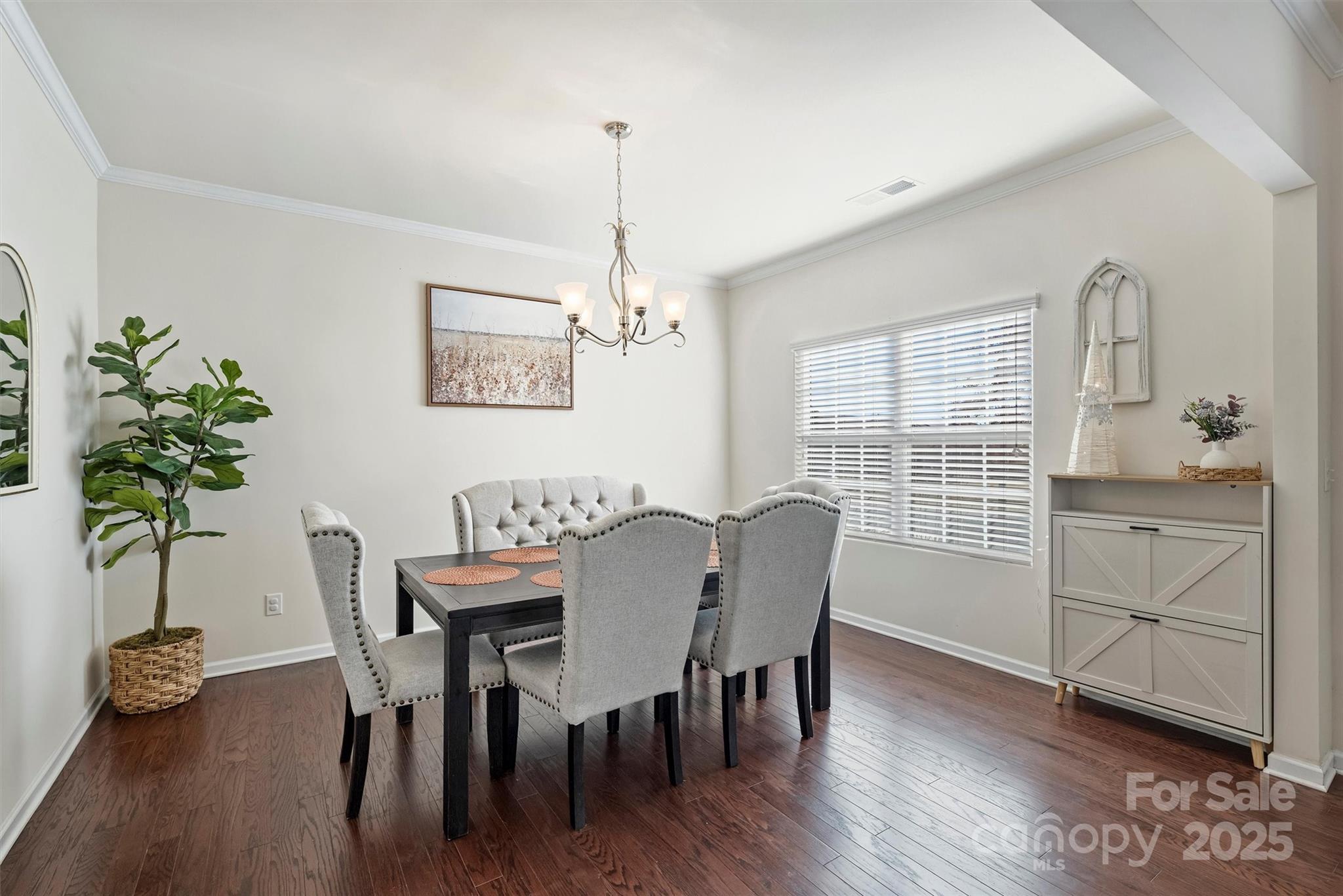 Clarabella - Residential