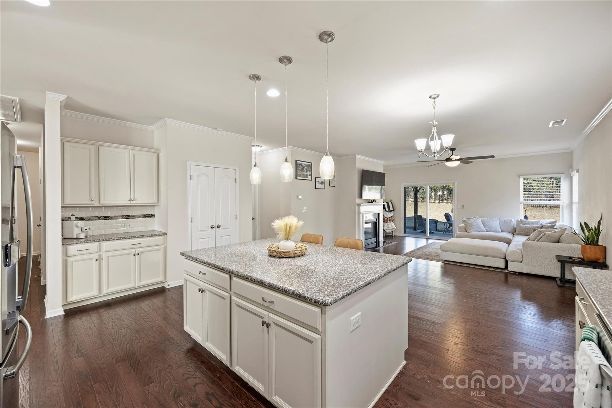 Clarabella - Residential