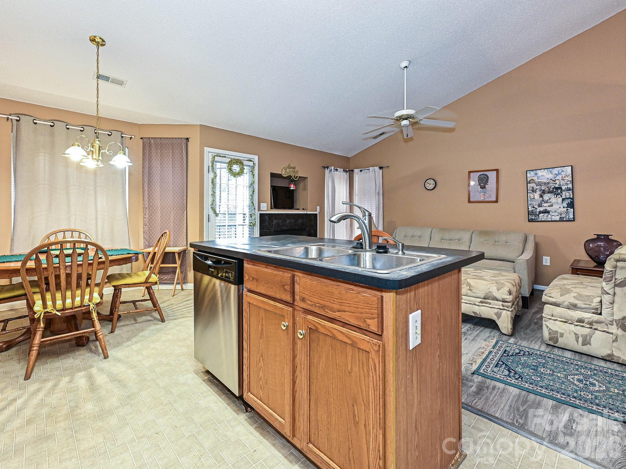 Mapleton - Residential