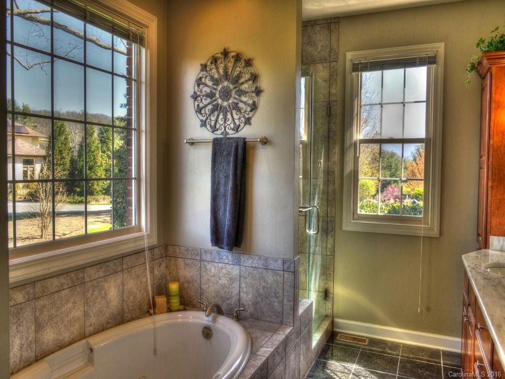 Forest Knoll - Residential