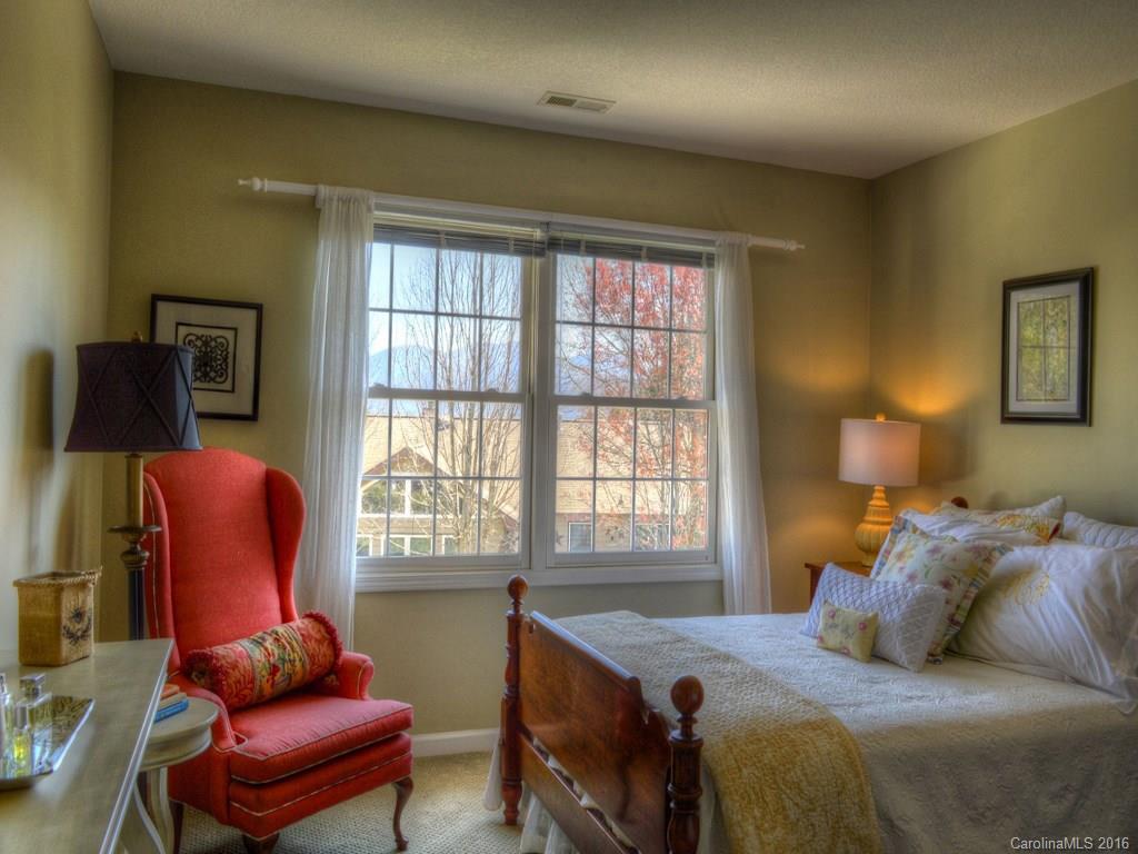 Forest Knoll - Residential