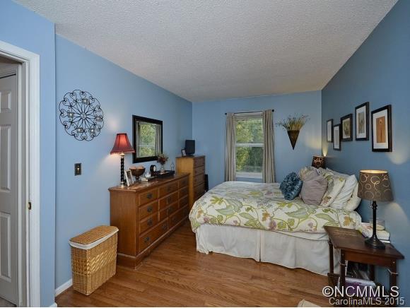 Hunters Trace - Residential