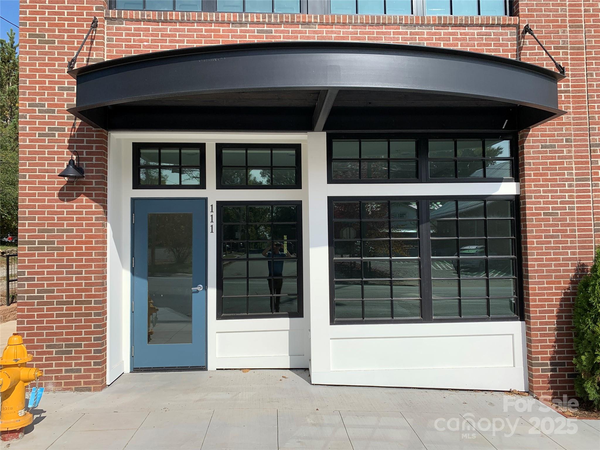 315 Haywood Road 111/211