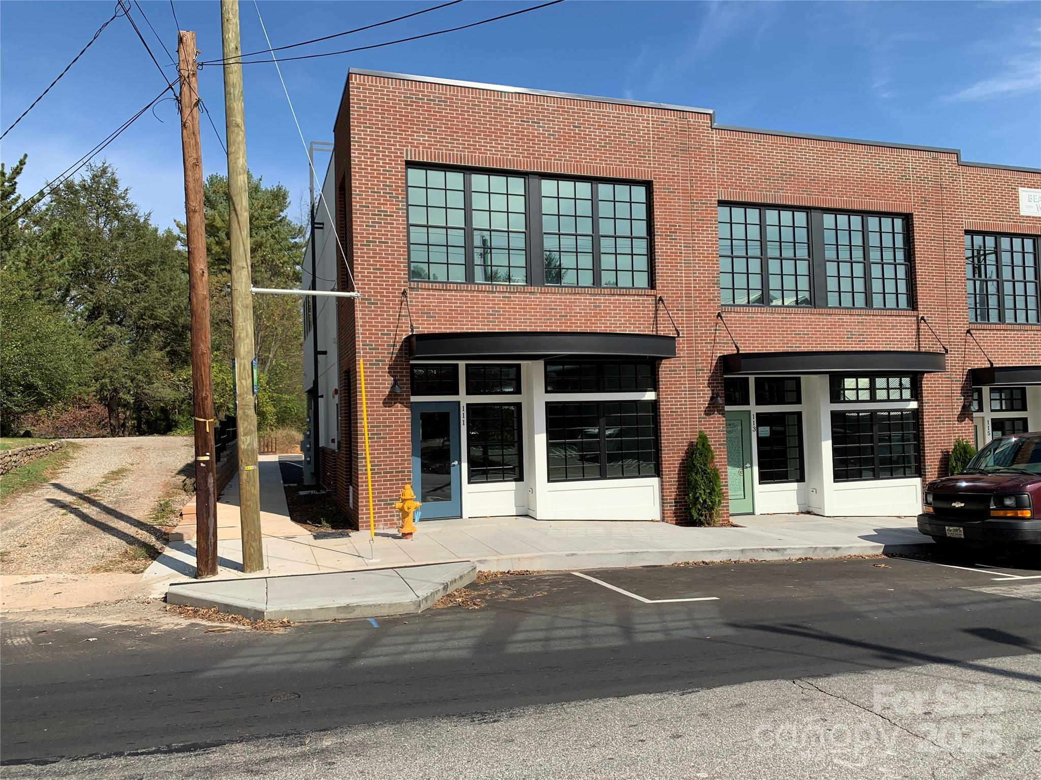 315 Haywood Road 111/211