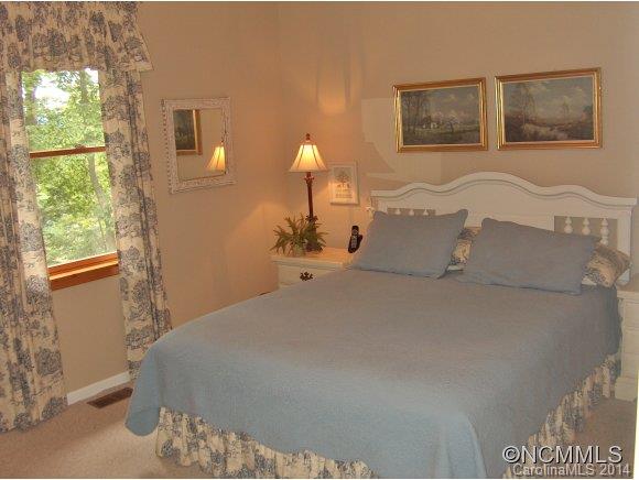 Laurel Woods - Residential