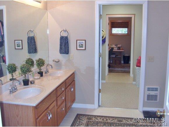 Laurel Woods - Residential