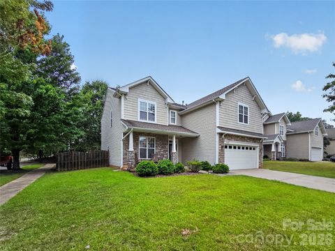Photo of 17222 Westmill Lane, Charlotte, NC 28277 (MLS # 4407899)