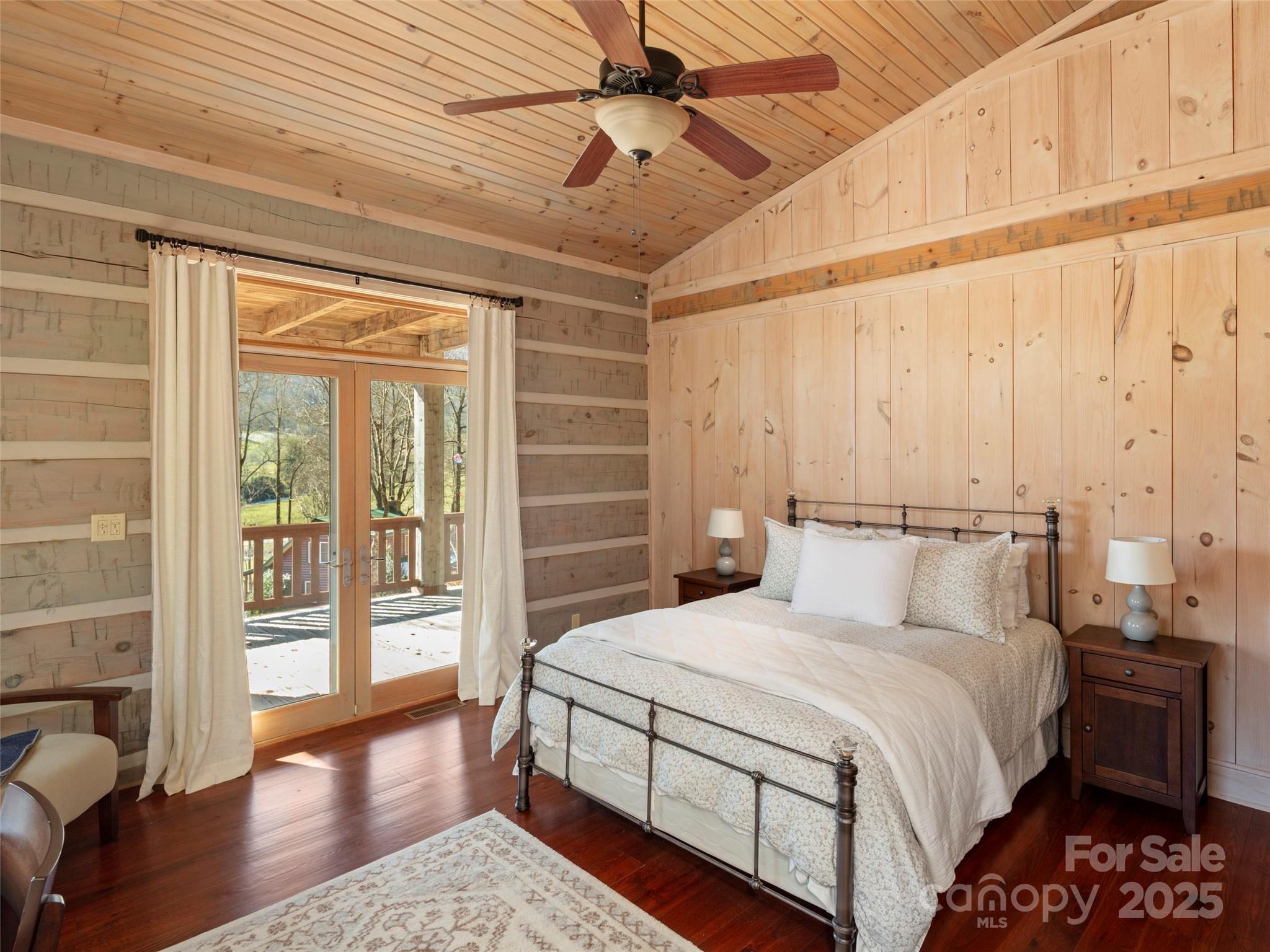 Cobblers Knob - Residential