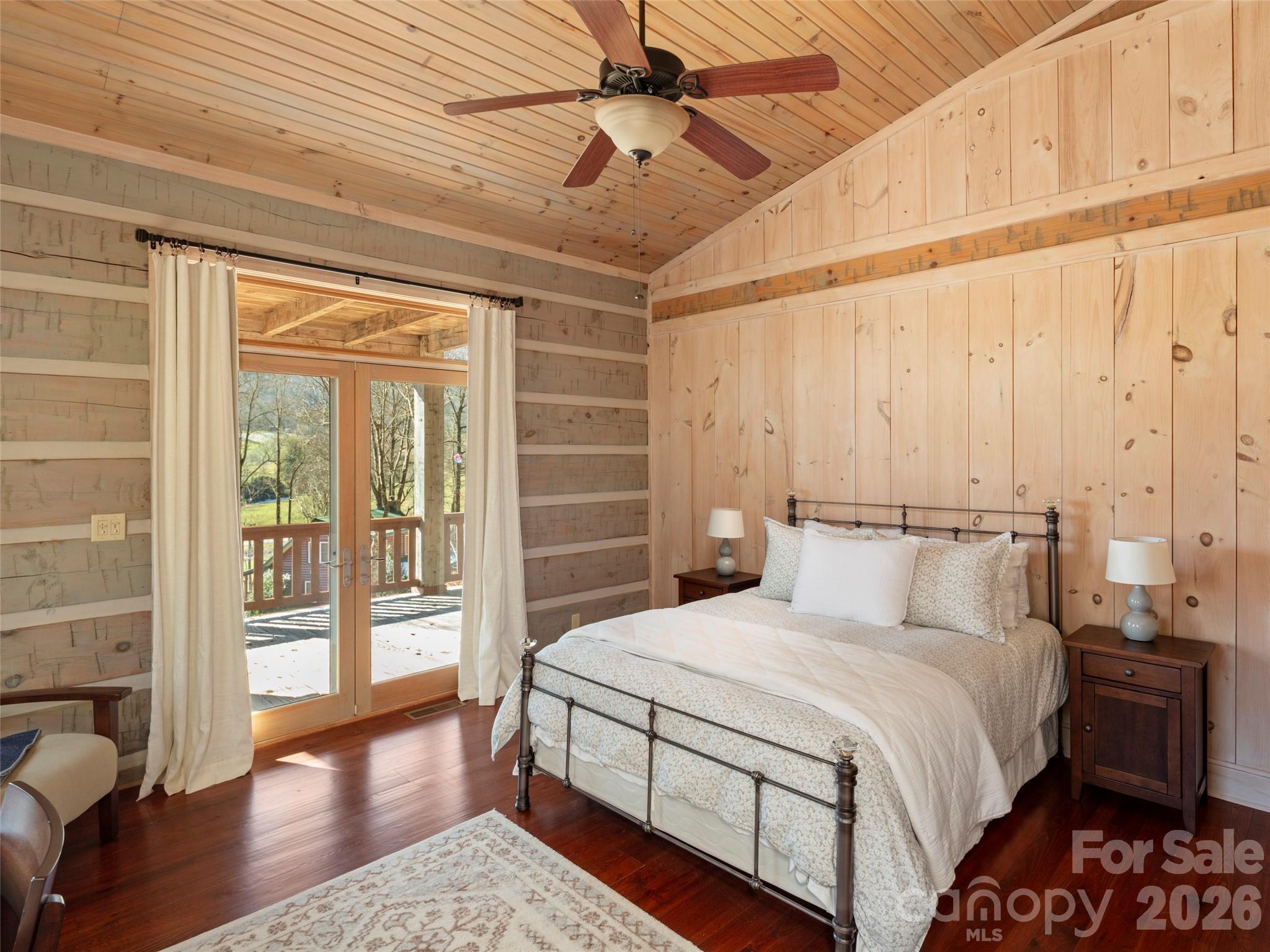 Cobblers Knob - Residential