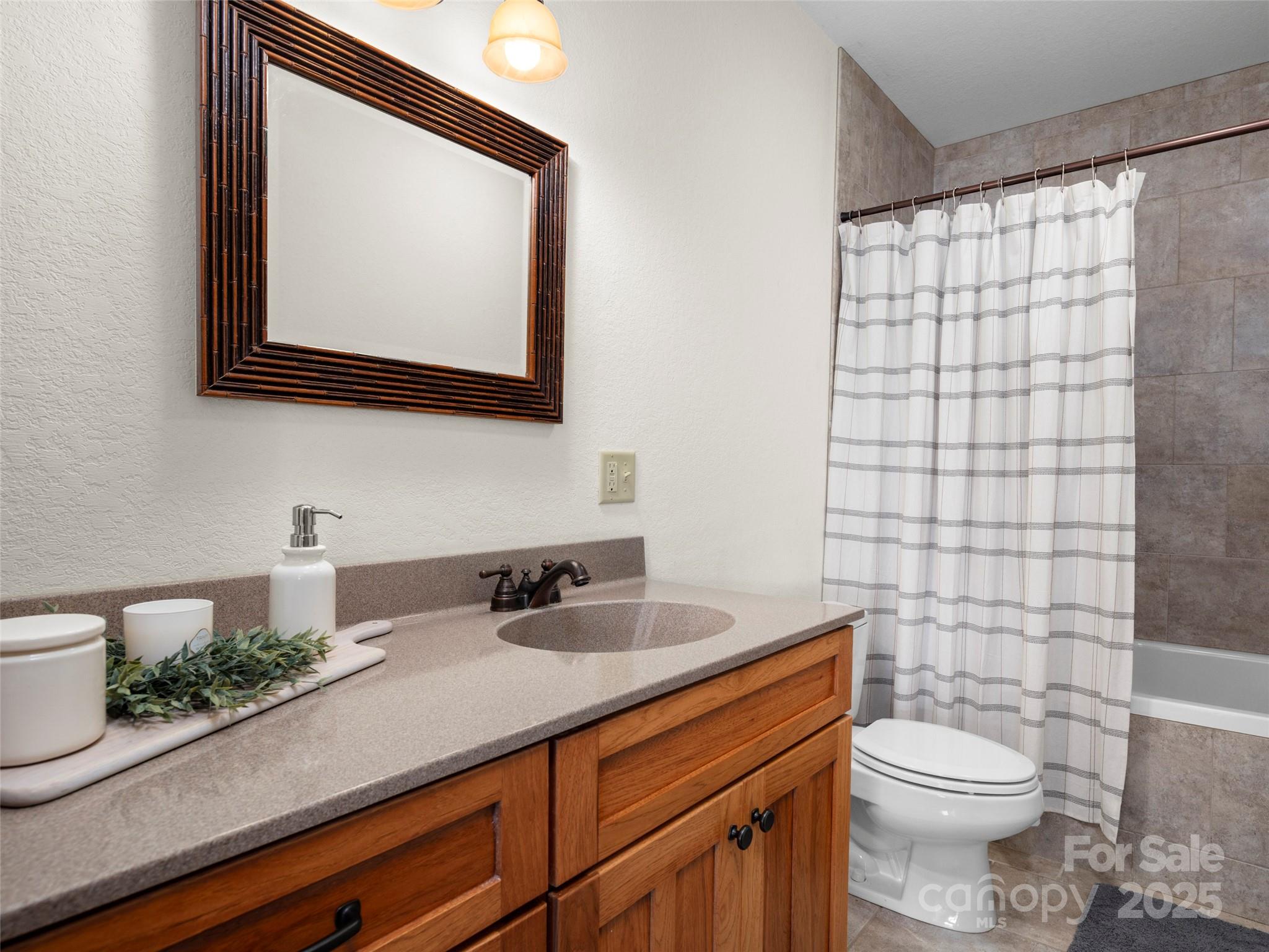 Cobblers Knob - Residential