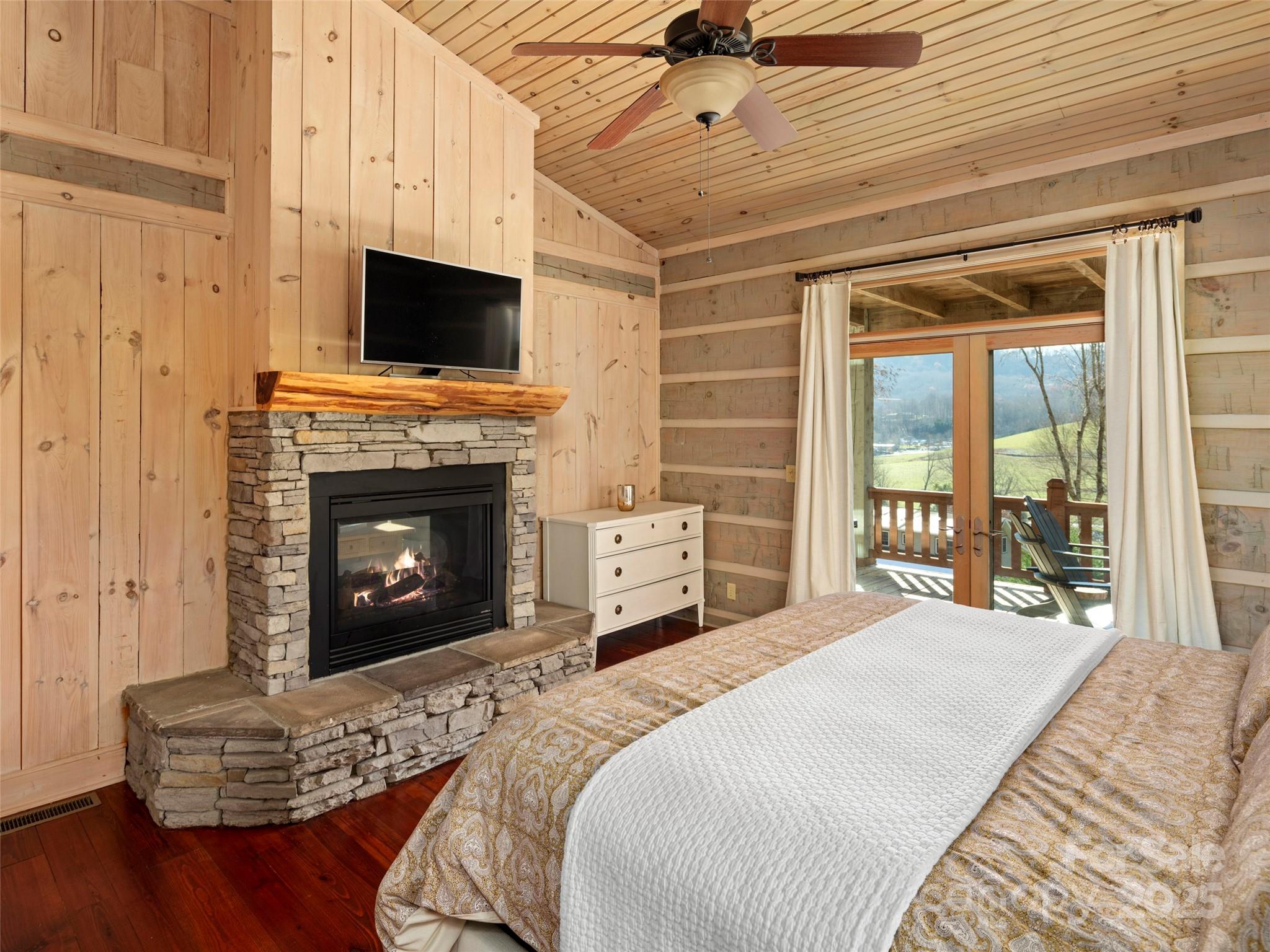 Cobblers Knob - Residential