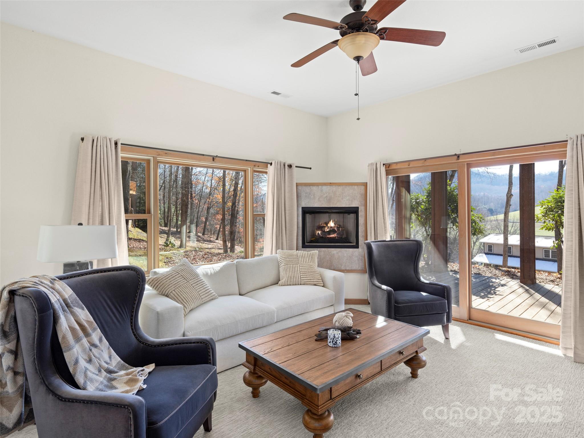 Cobblers Knob - Residential