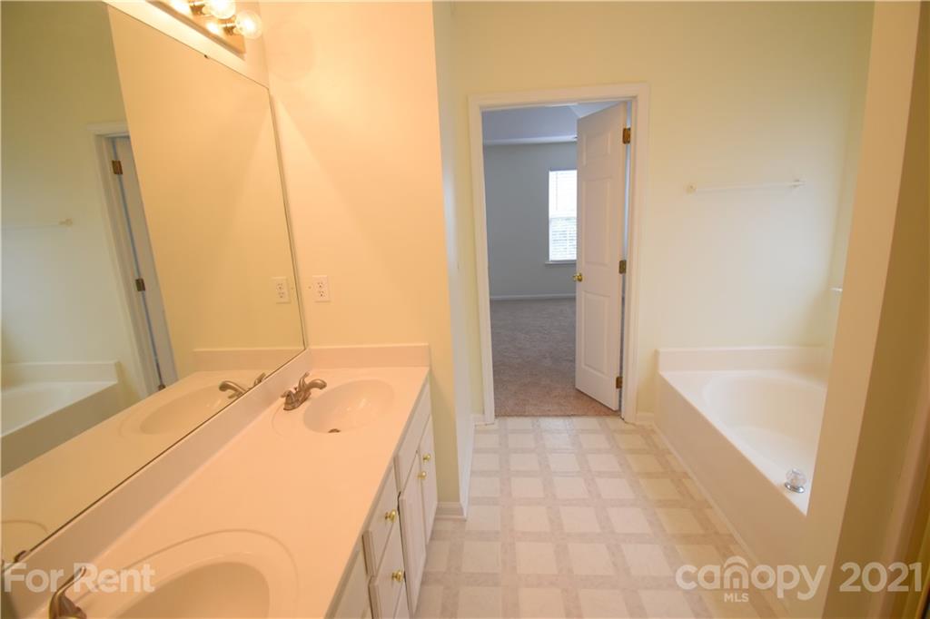 The Crossings - Residential Lease