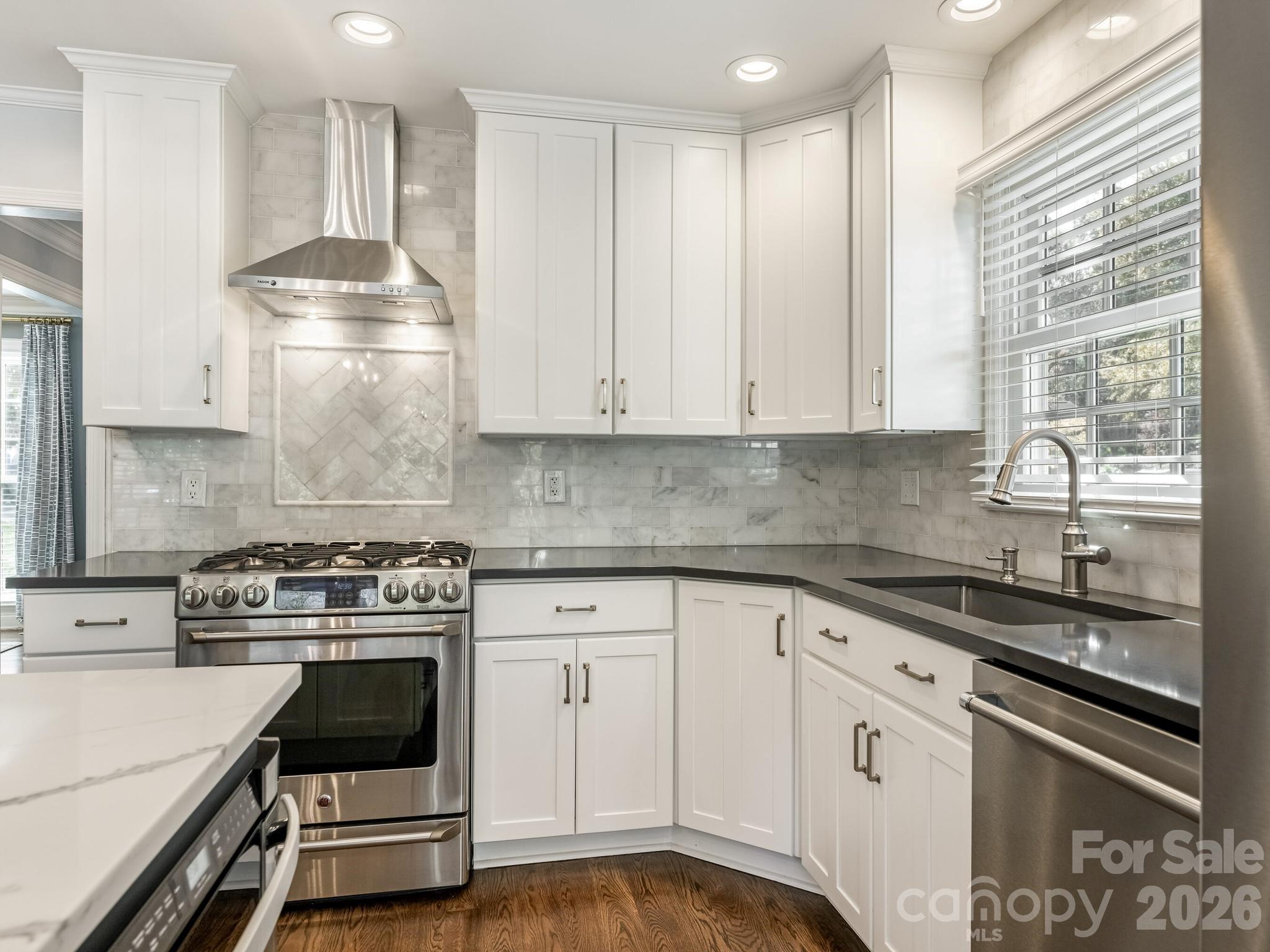 Governors Square - Residential