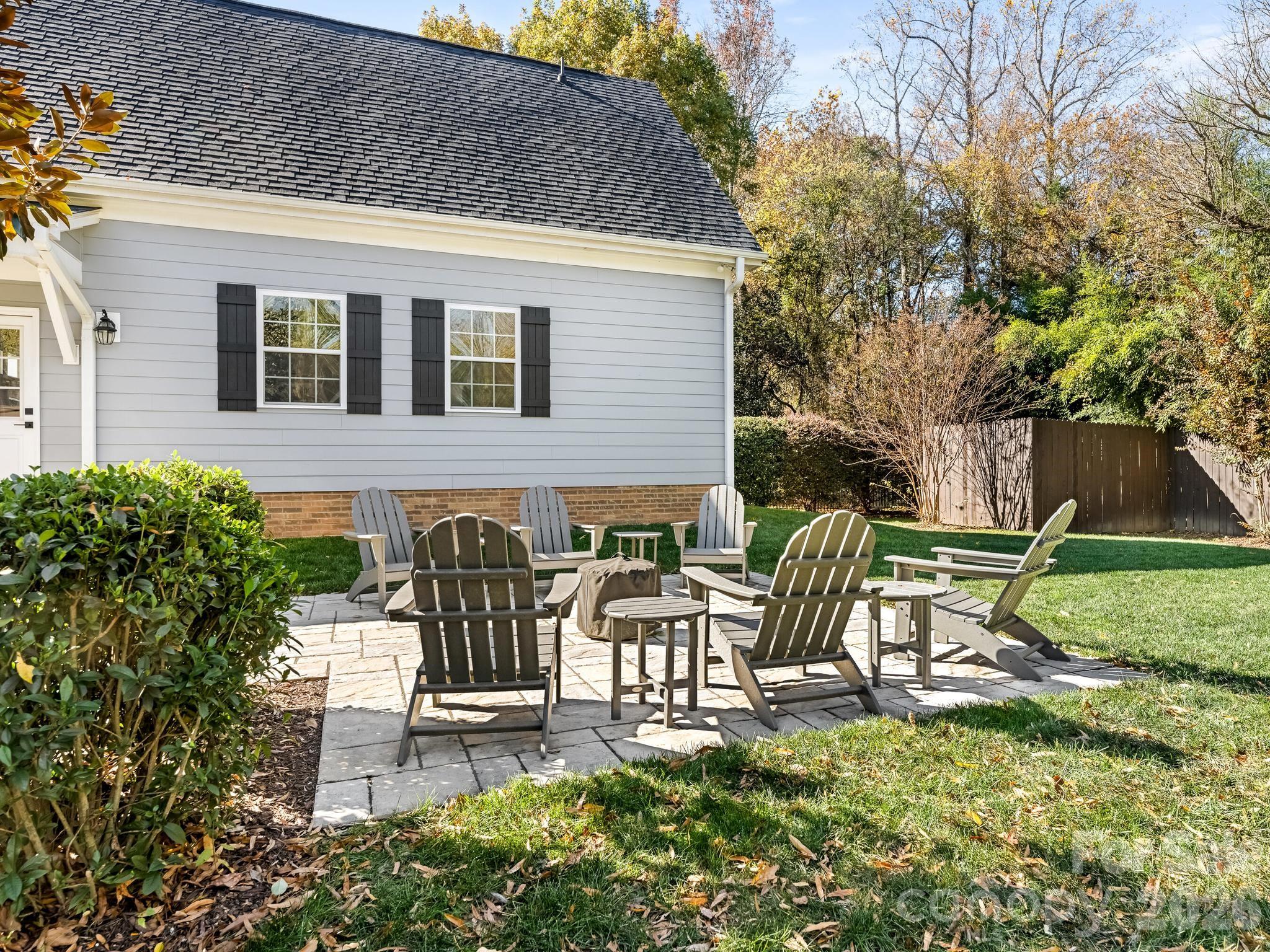 Governors Square - Residential