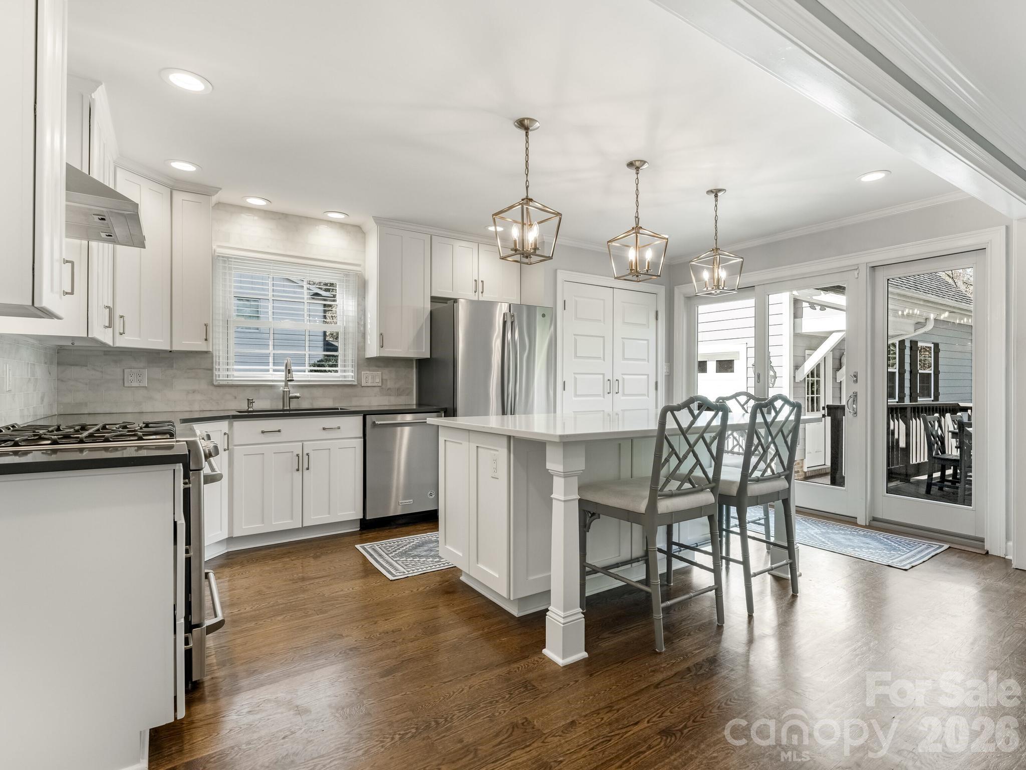 Governors Square - Residential