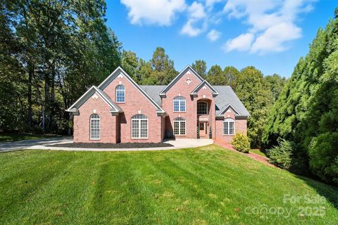 Photo of 2846 Snead Court NE, Conover, NC 28613 (MLS # 4309606)