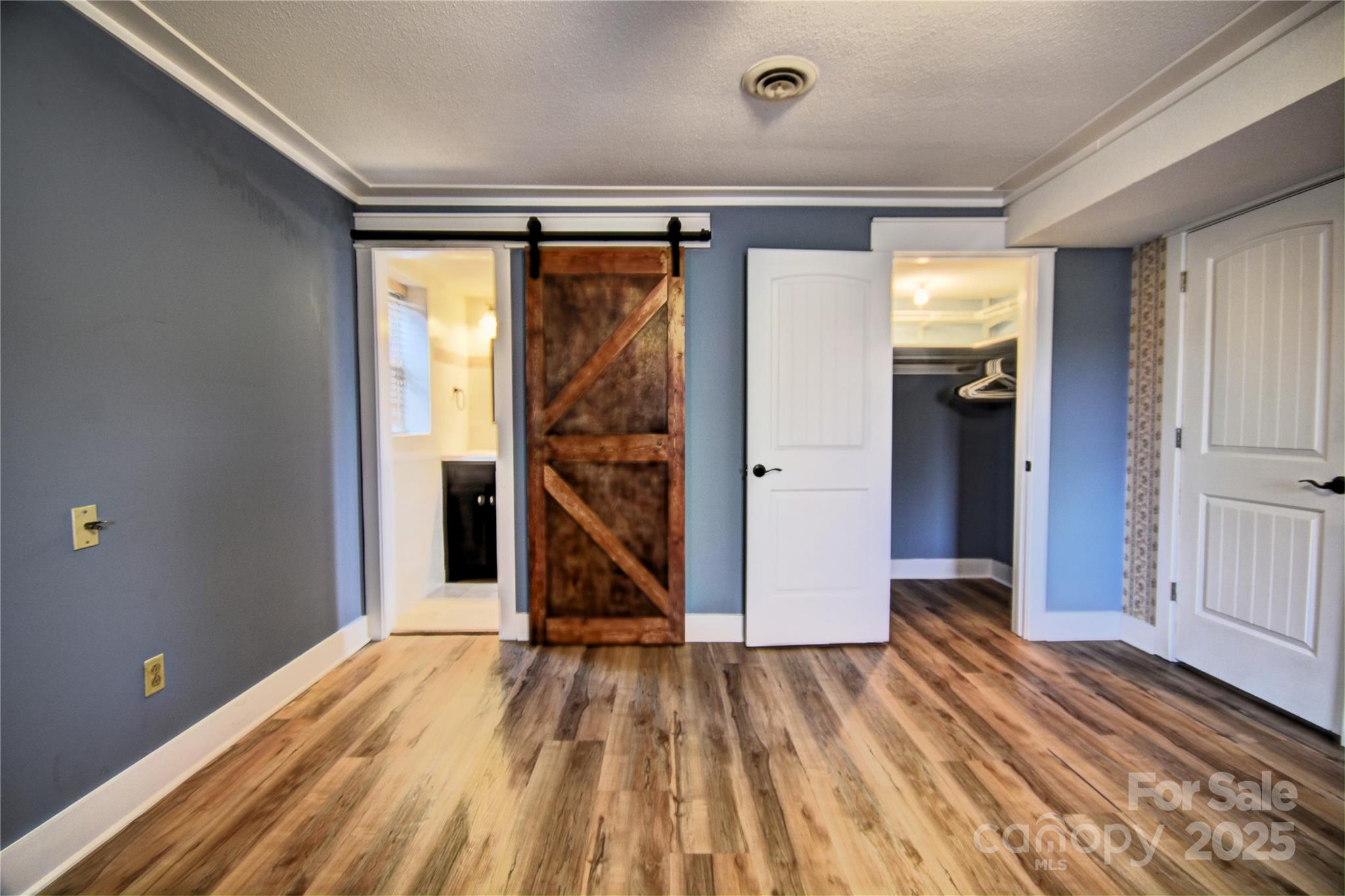 Fairway Hills - Residential