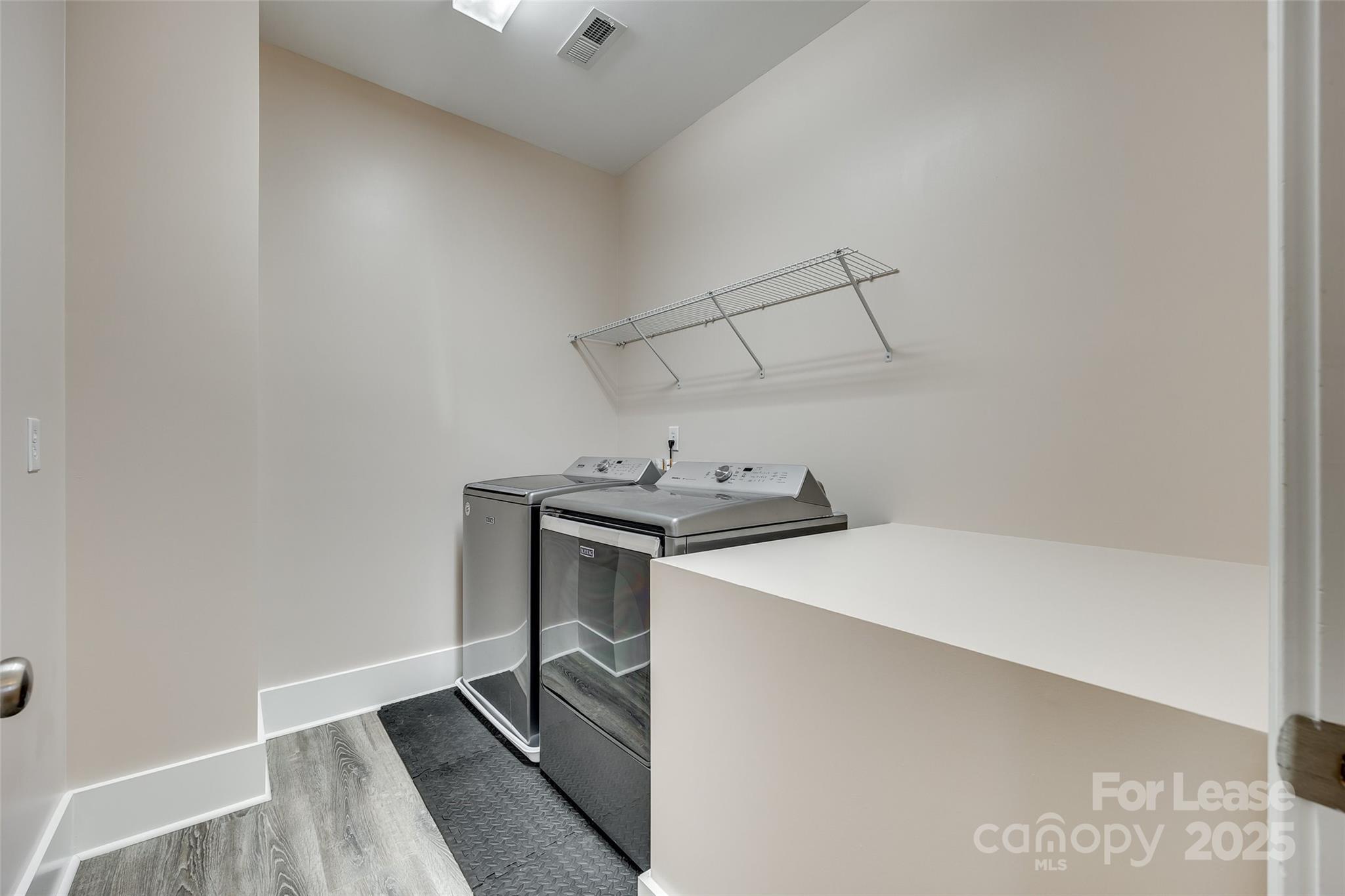 Riverwalk - Residential Lease