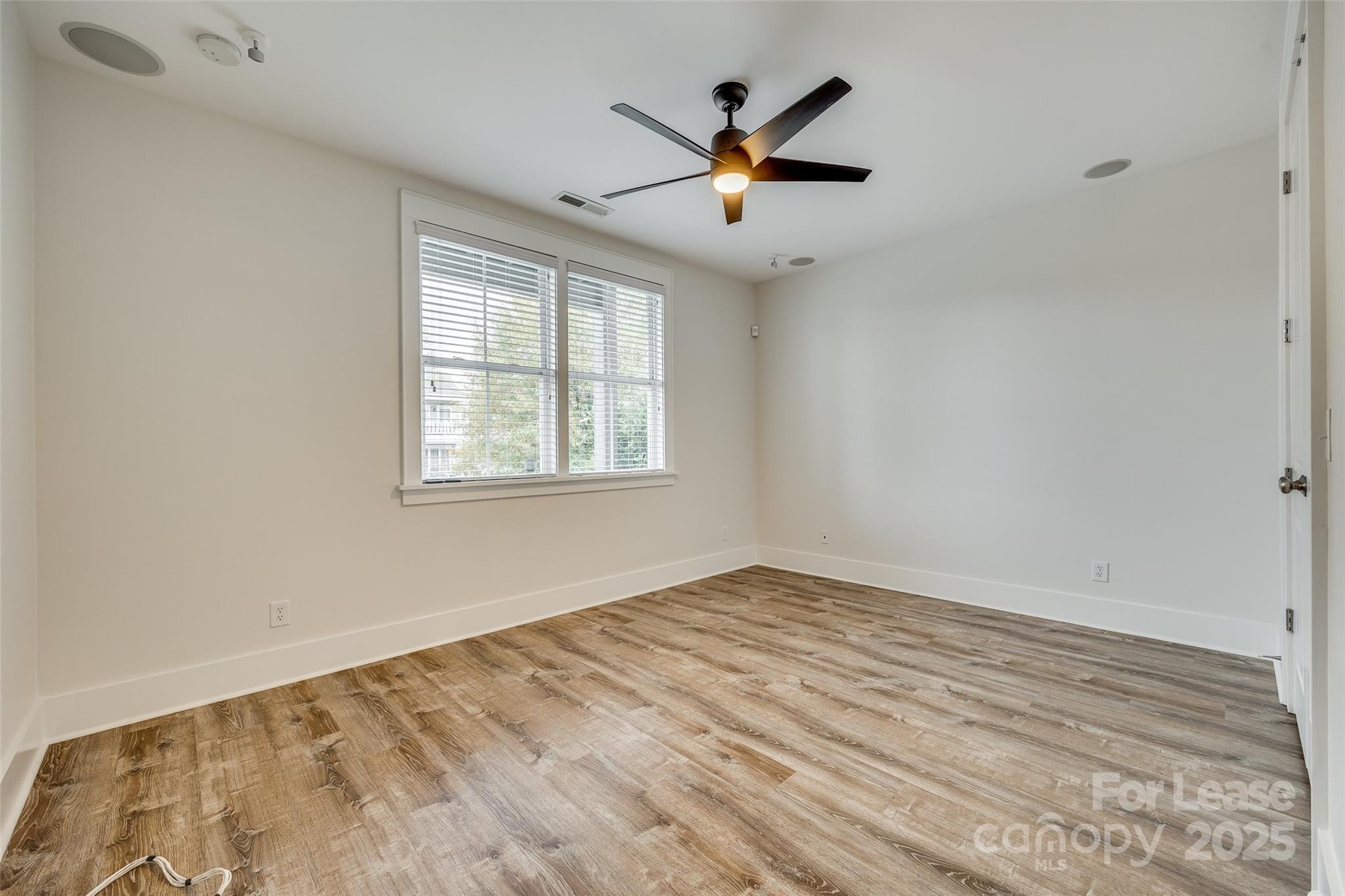 Riverwalk - Residential Lease