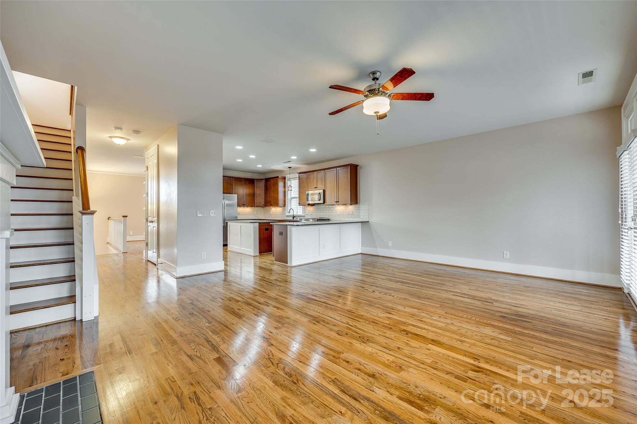 Riverwalk - Residential Lease