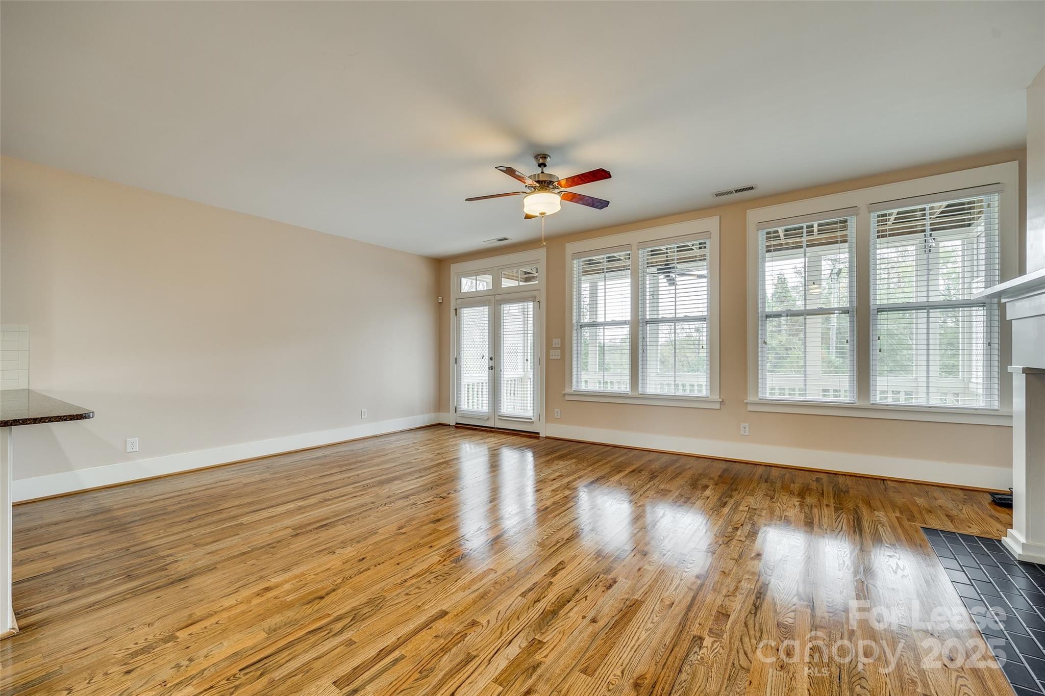 Riverwalk - Residential Lease