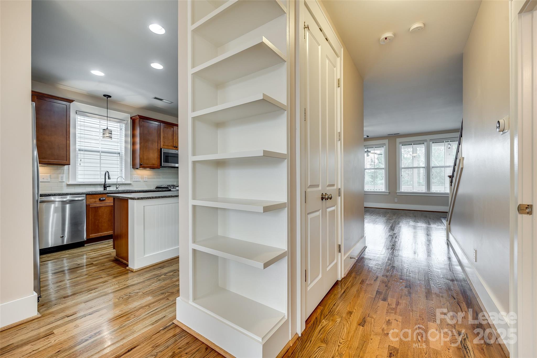 Riverwalk - Residential Lease