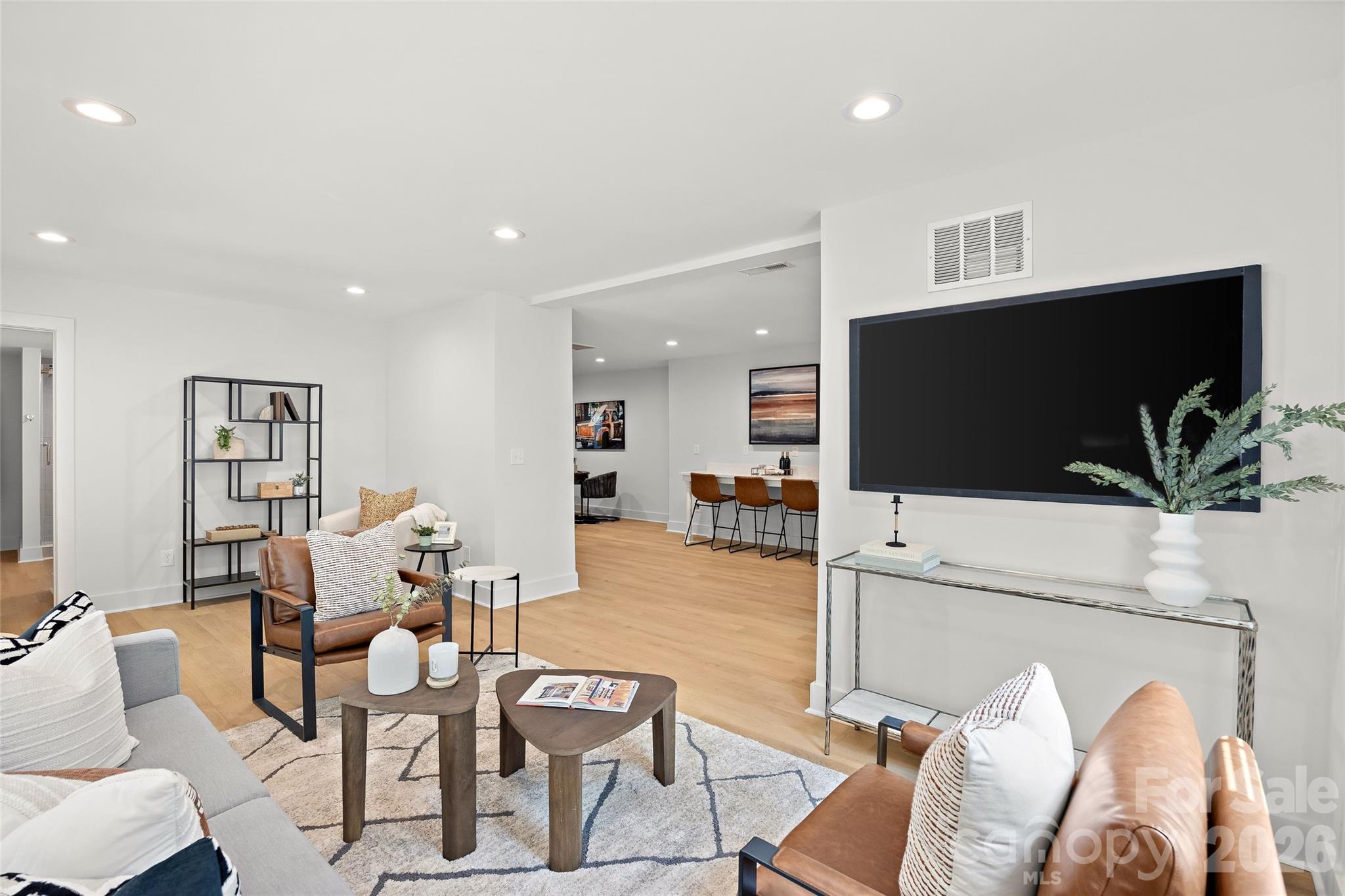 Country Club - Residential