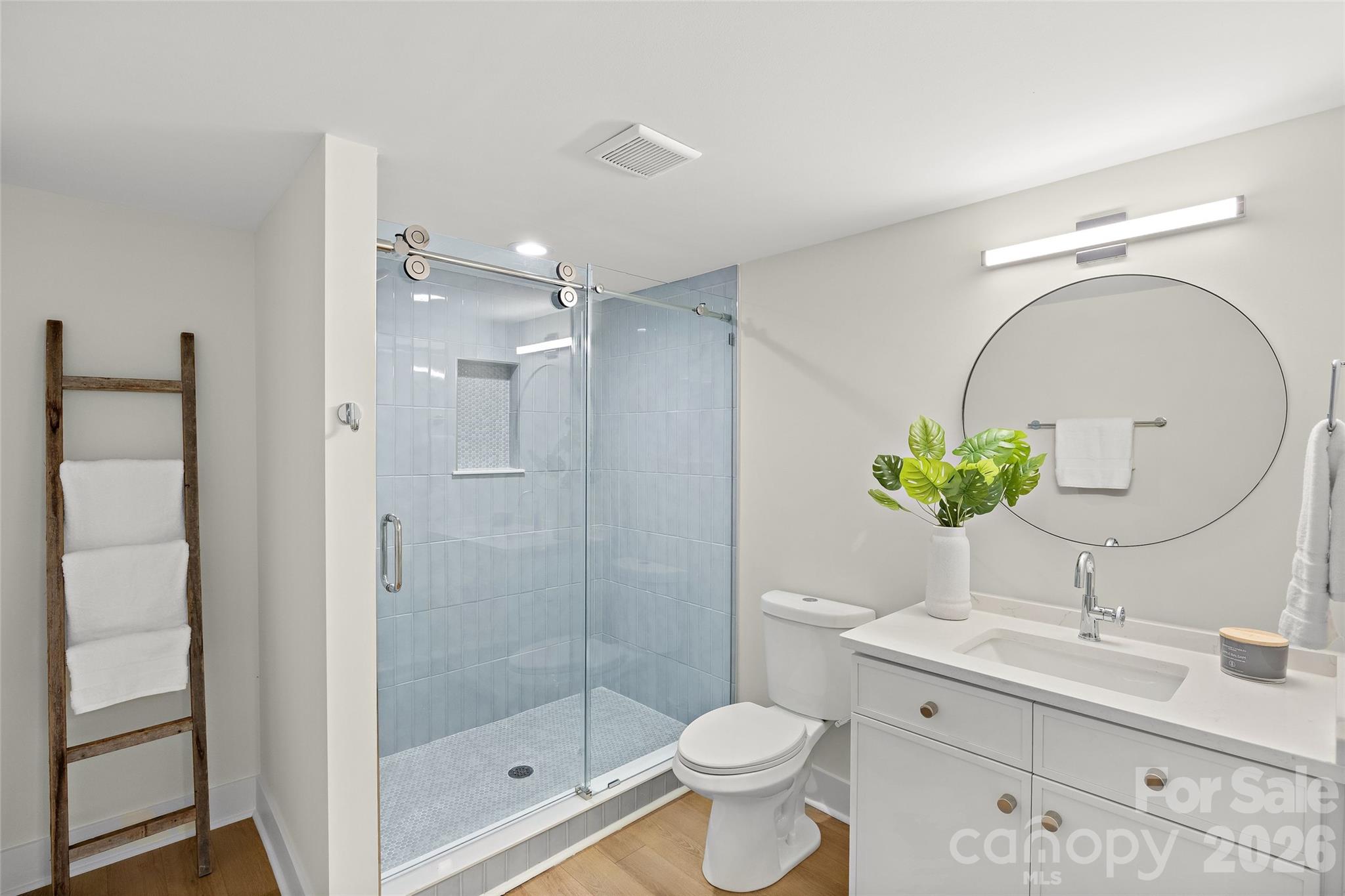 Country Club - Residential