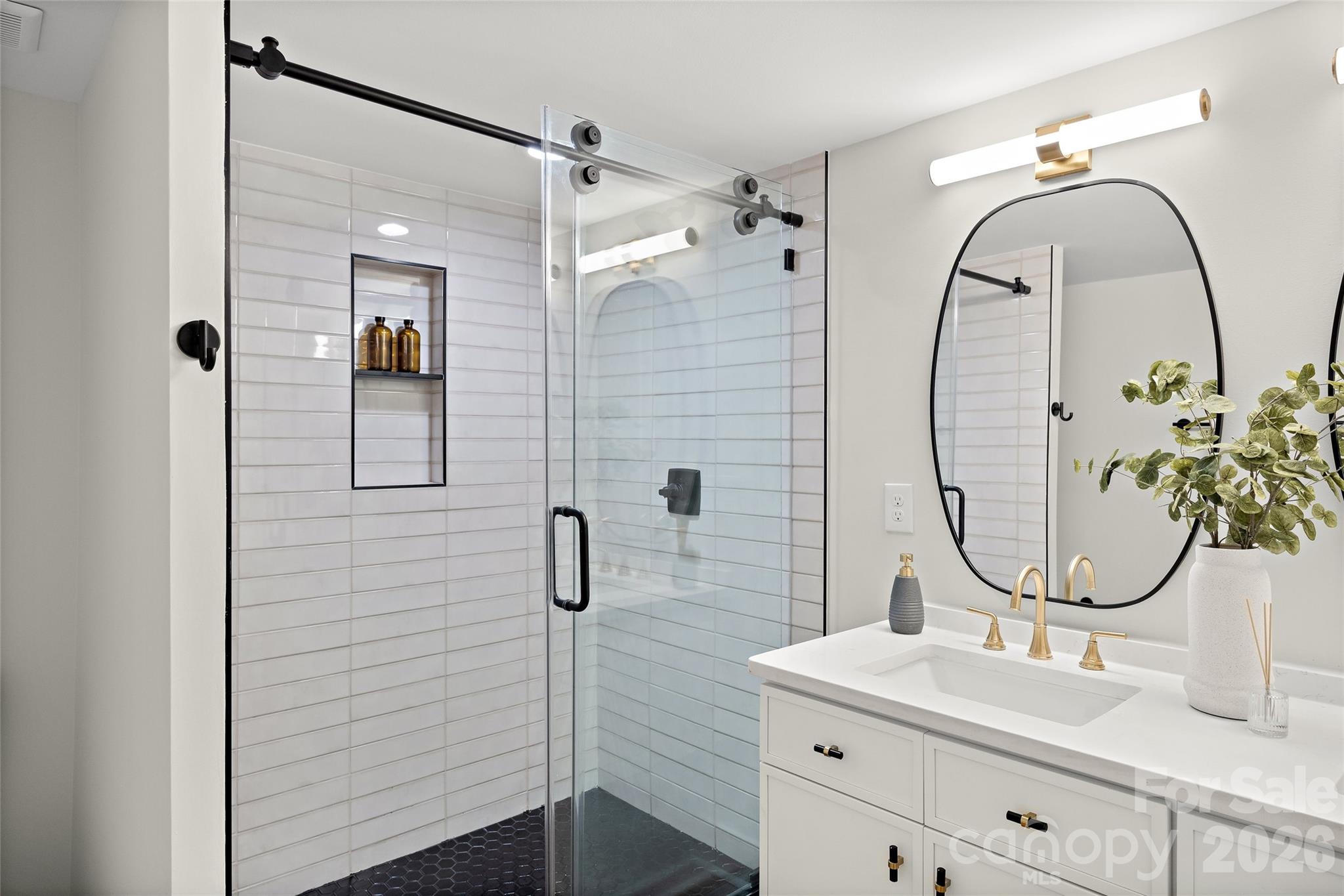 Country Club - Residential