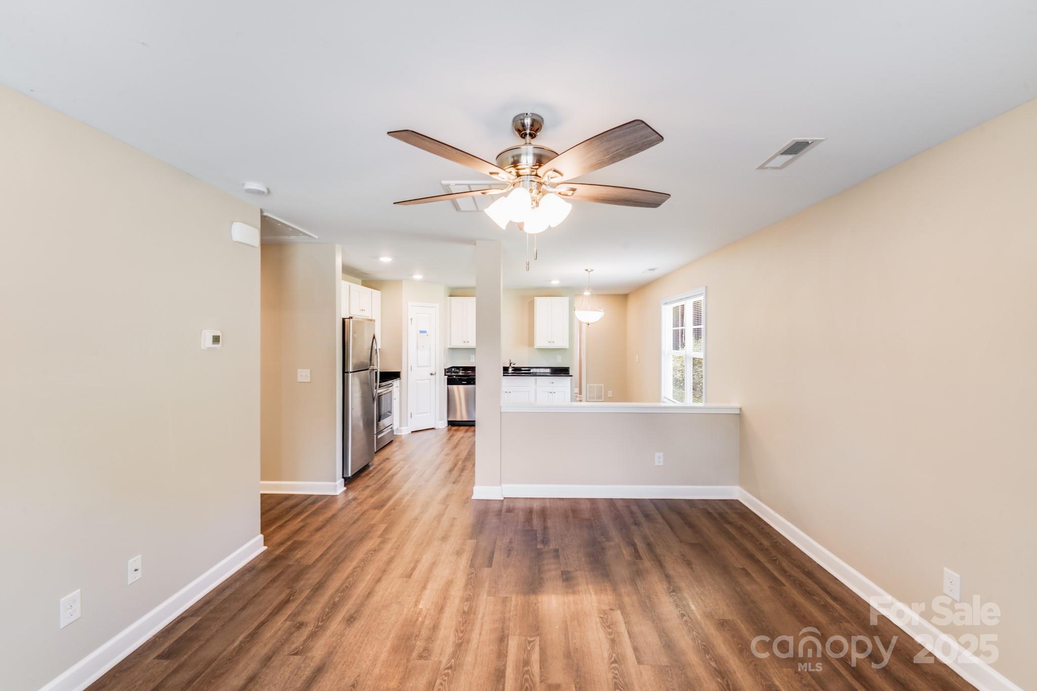 64 Hawthorne Street SW