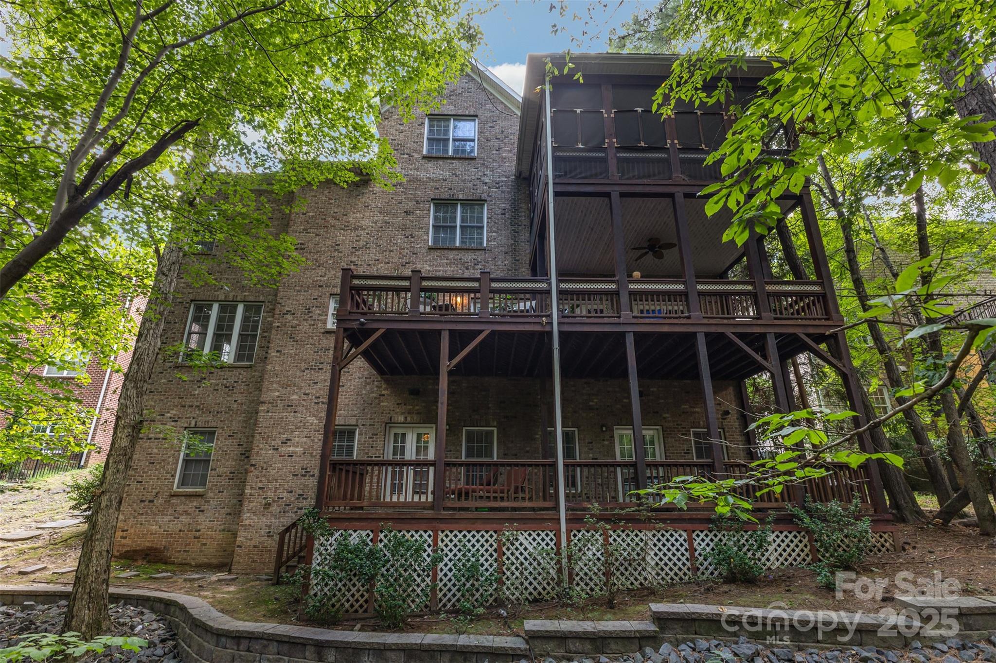 The Palisades - Residential