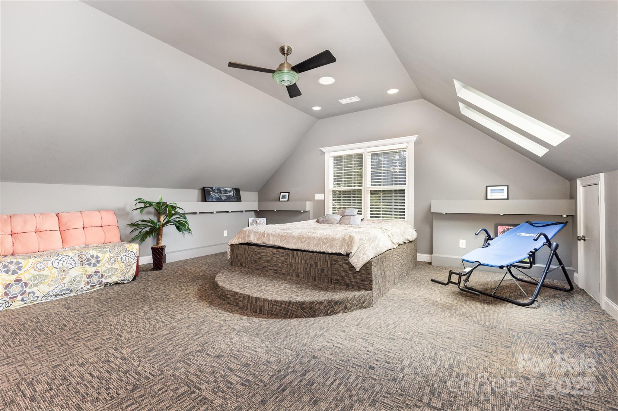 The Palisades - Residential